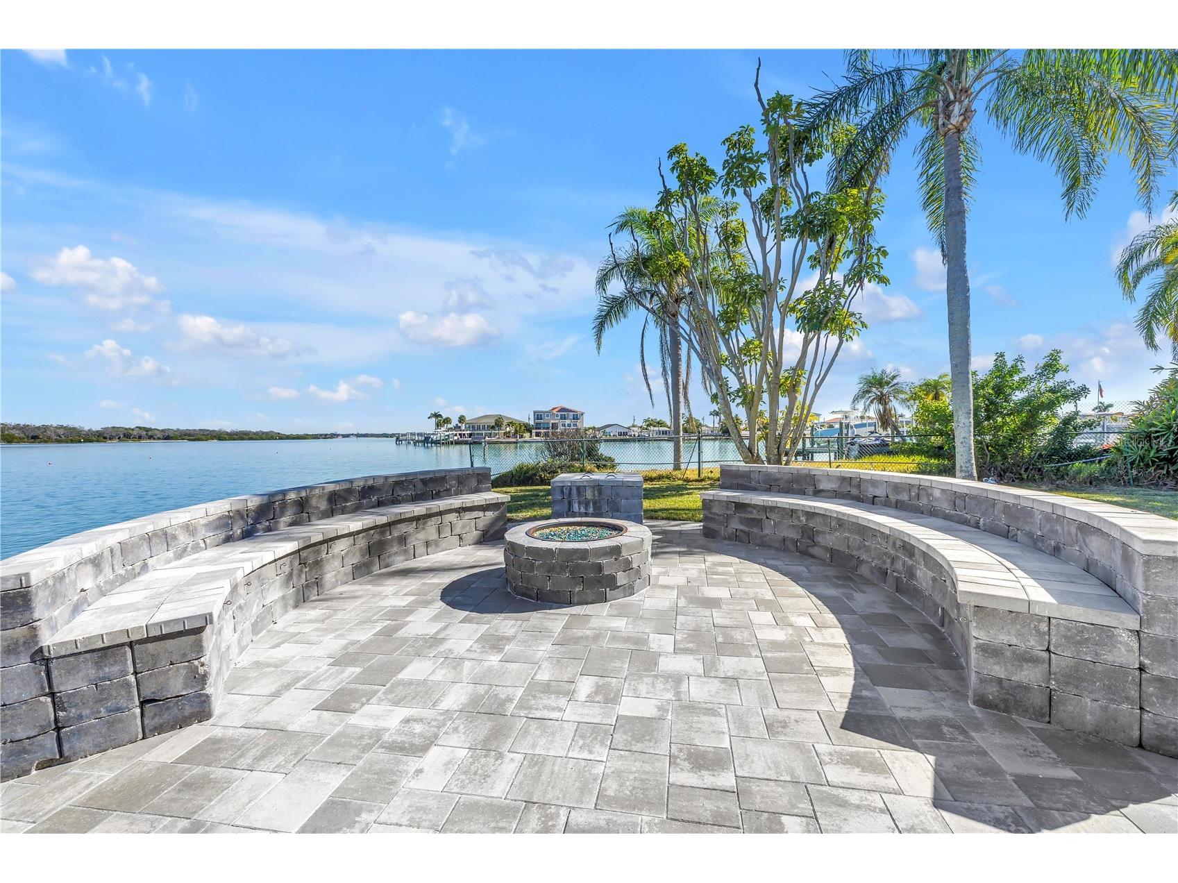 583 Crystal Drive Madeira Beach FL 33708 TB8474247 image5