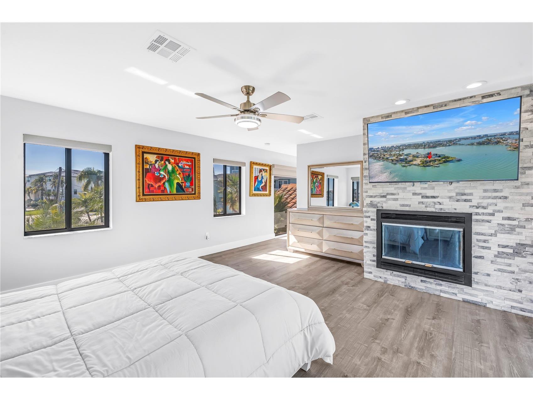 583 Crystal Drive Madeira Beach FL 33708 TB8474247 image50