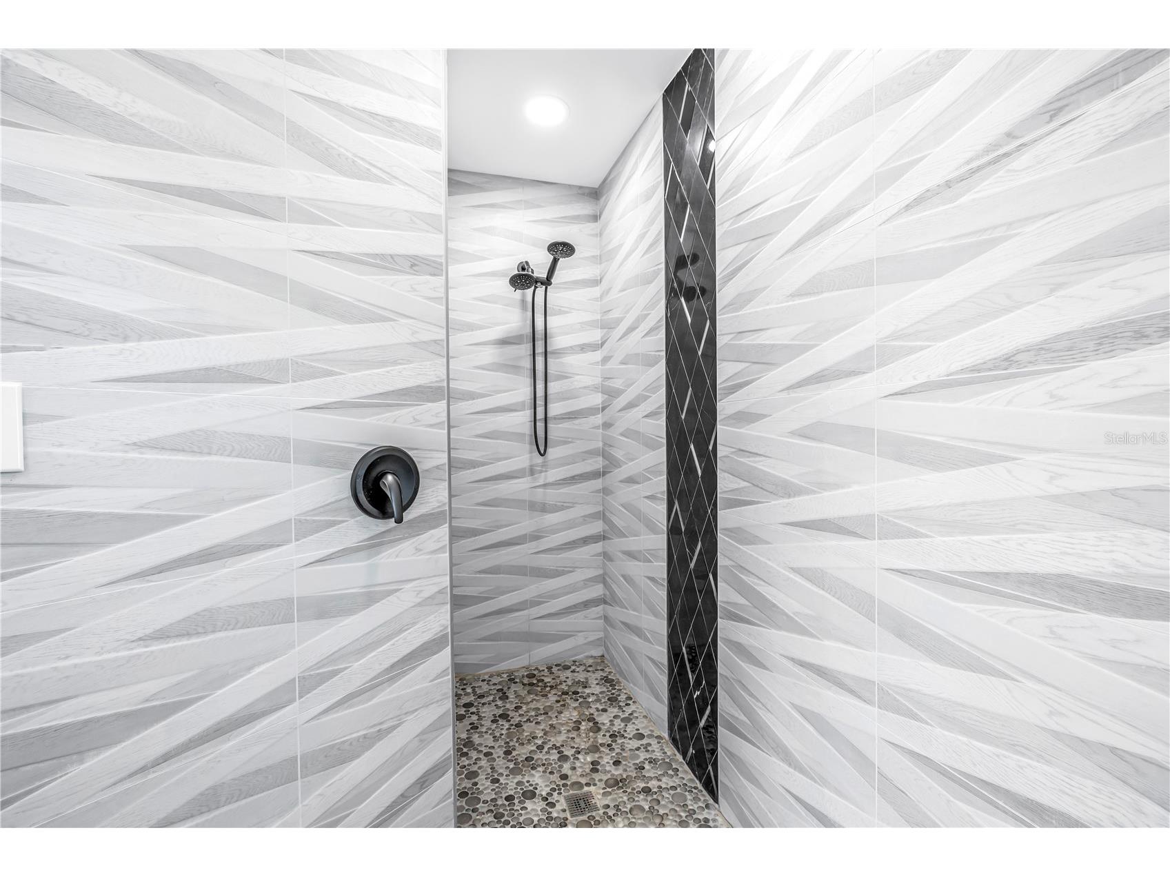 583 Crystal Drive Madeira Beach FL 33708 TB8474247 image58