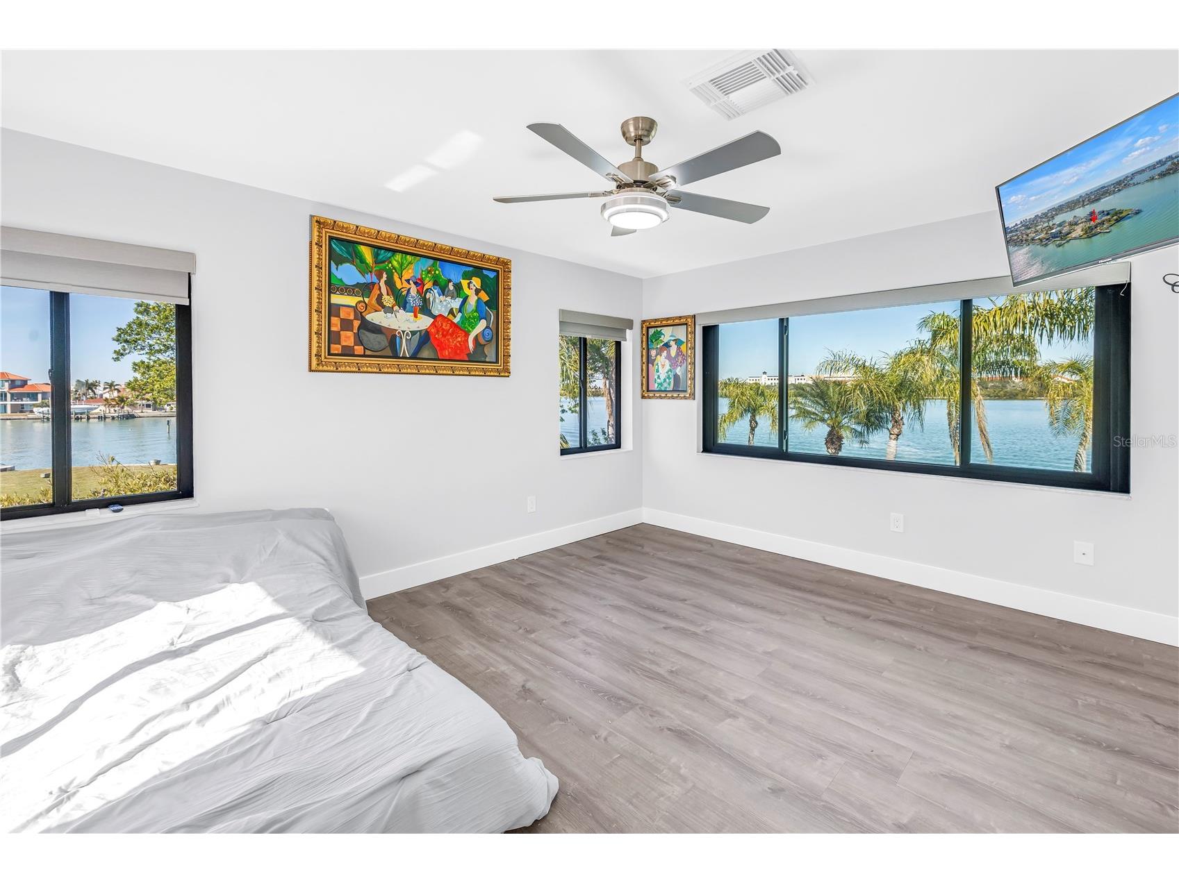 583 Crystal Drive Madeira Beach FL 33708 TB8474247 image63