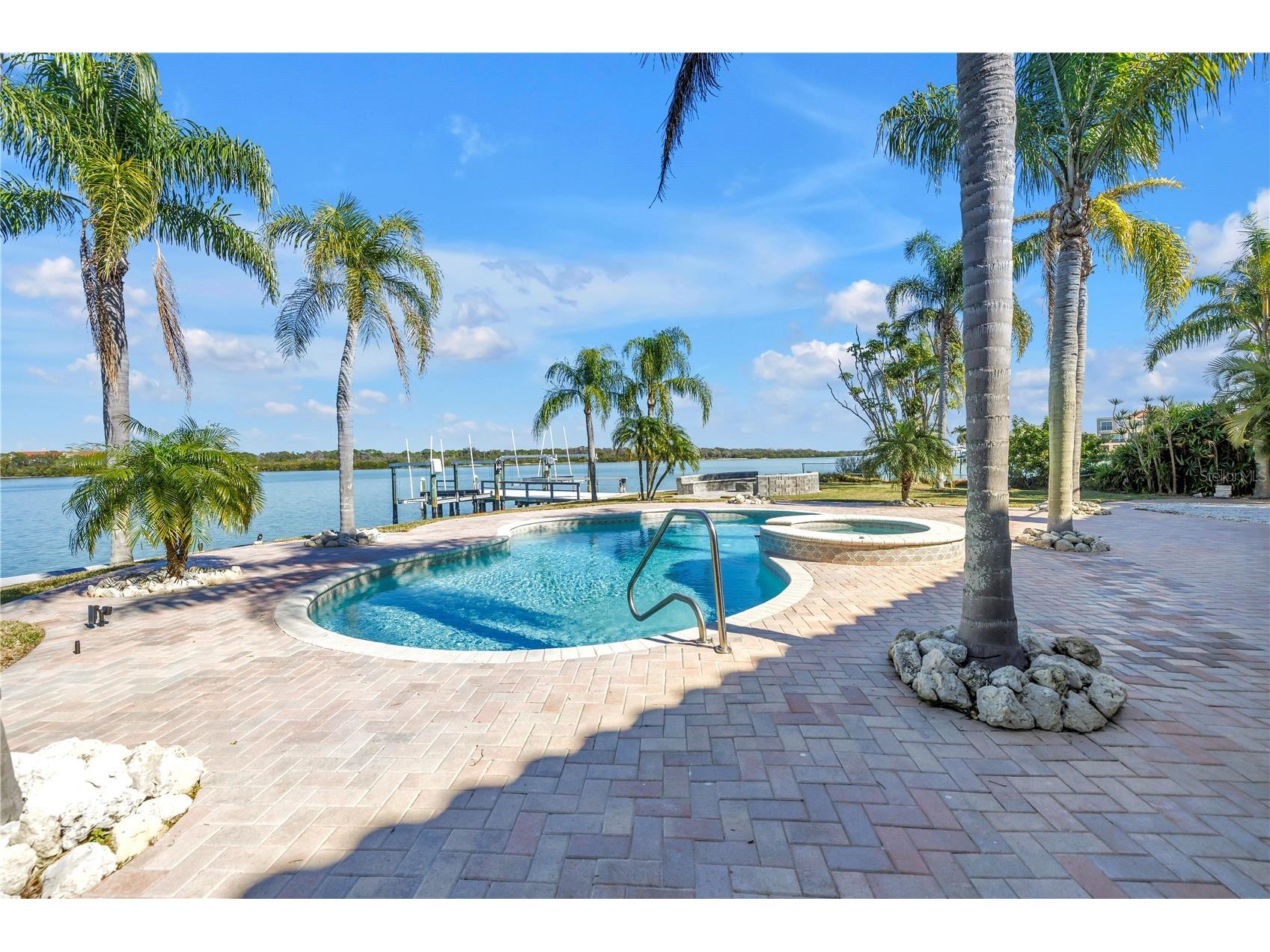 583 Crystal Drive Madeira Beach FL 33708 TB8474247 image72