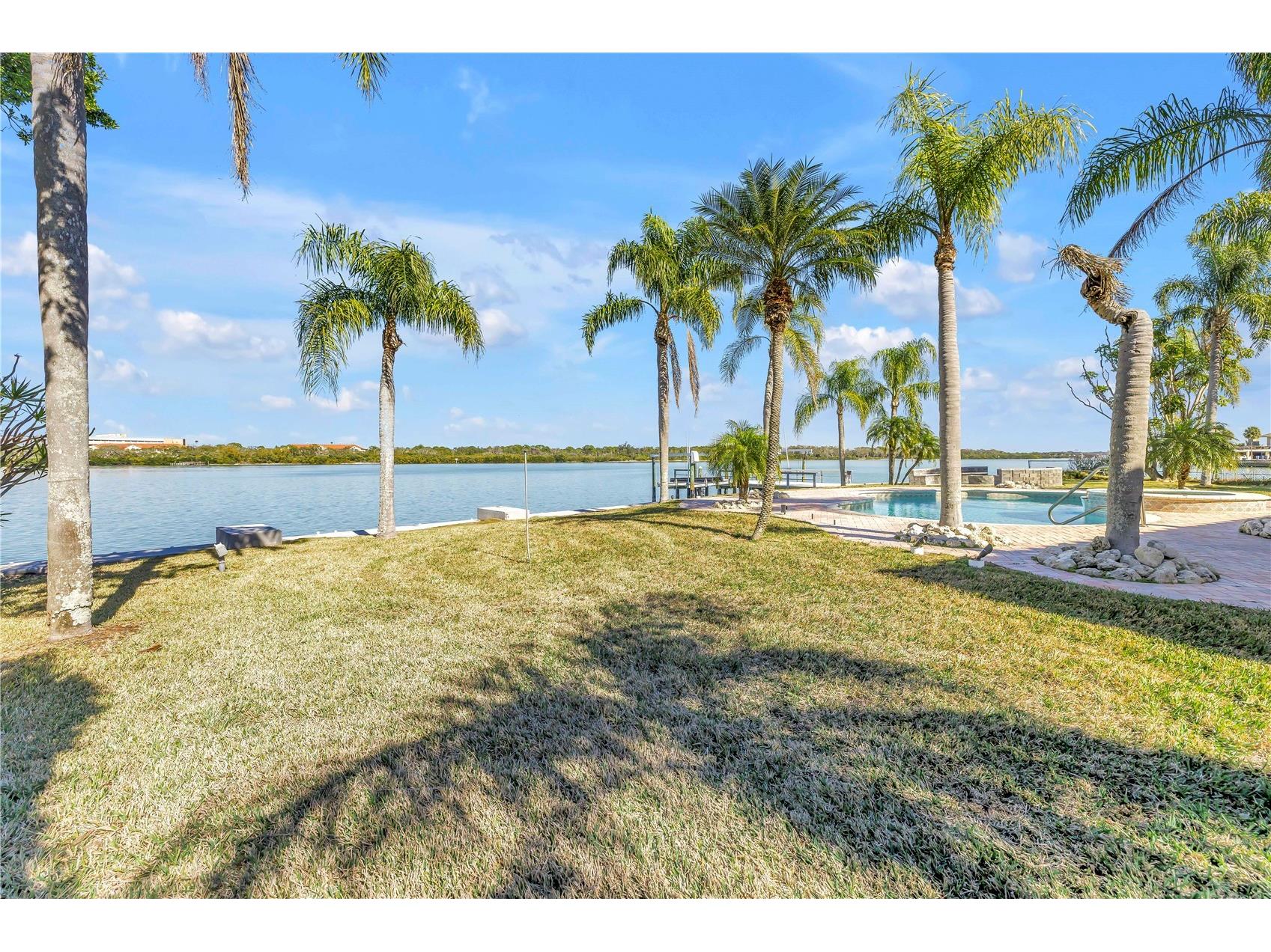 583 Crystal Drive Madeira Beach FL 33708 TB8474247 image76