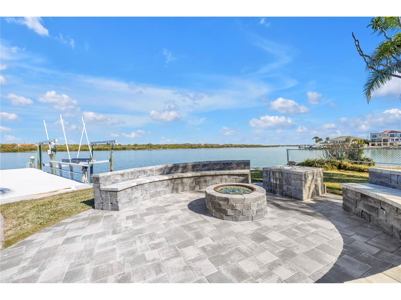583 Crystal Drive Madeira Beach FL 33708 TB8474247 image82