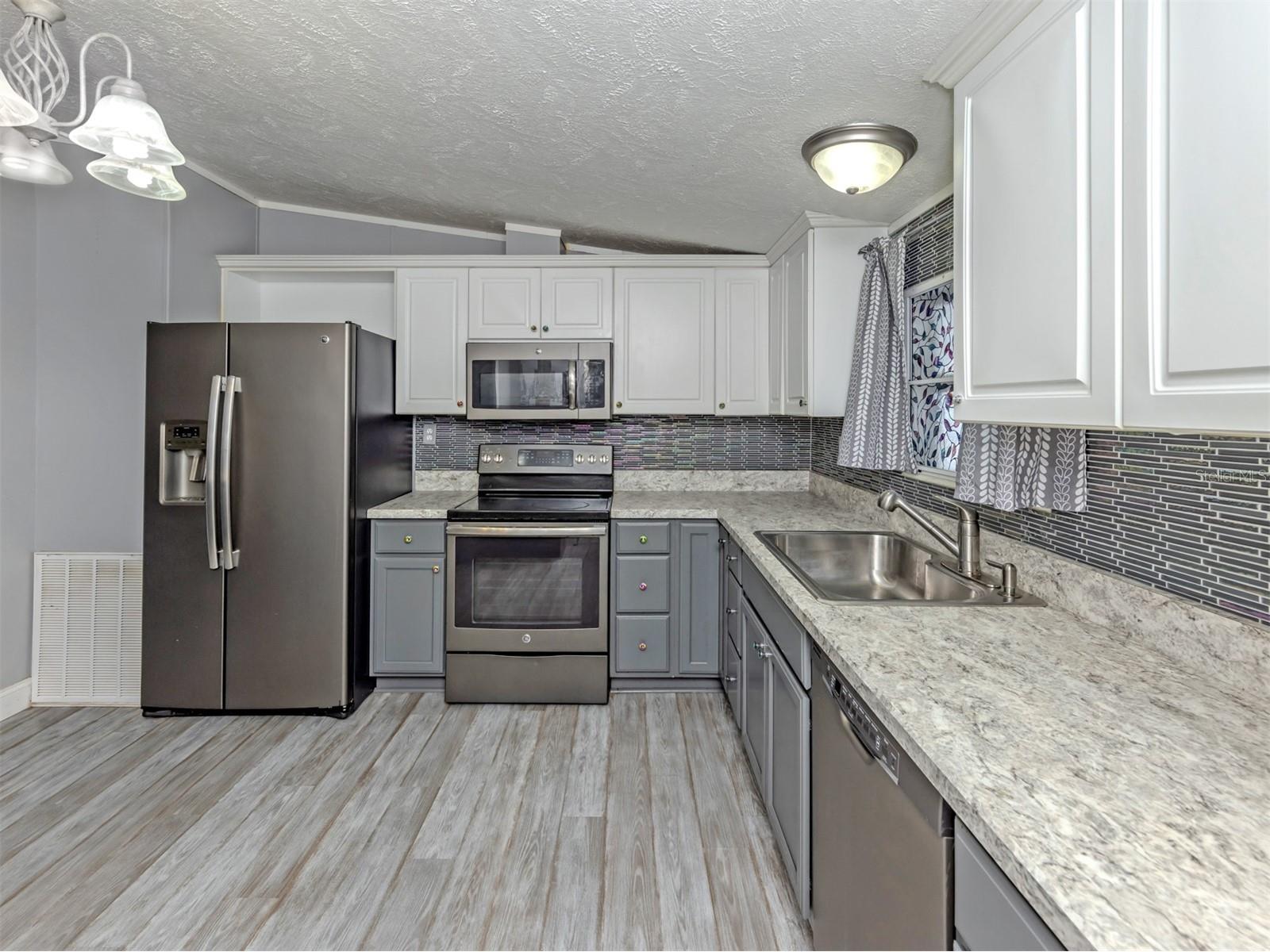 583 Portside Drive North Port FL 34287 N6143269 image14