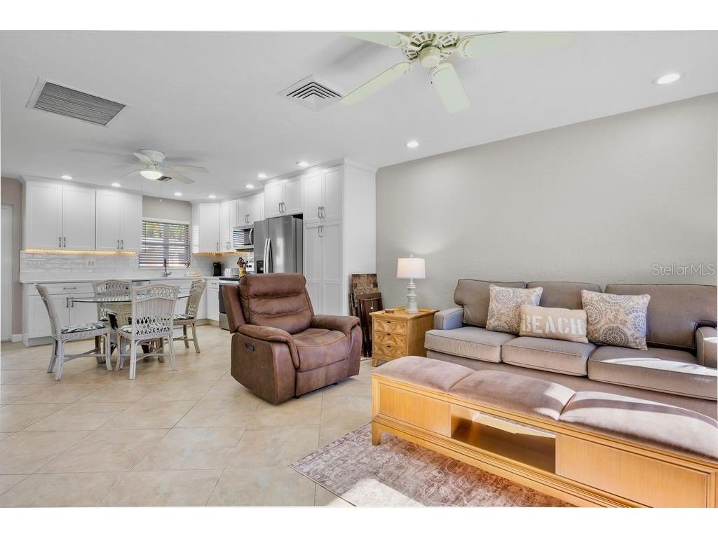 5830 Midnight Pass Road #107 Sarasota FL 34242 A4679302 image10
