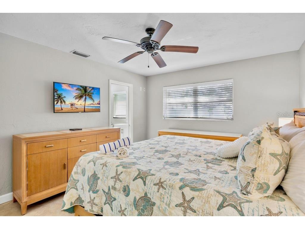 5830 Midnight Pass Road #107 Sarasota FL 34242 A4679302 image14