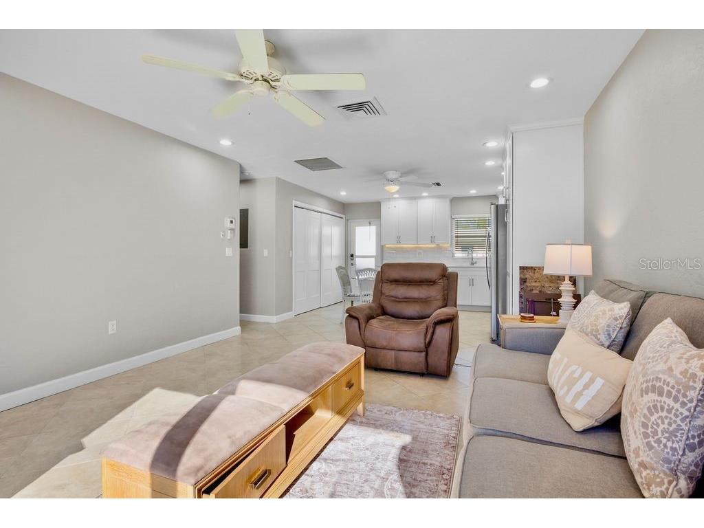 5830 Midnight Pass Road #107 Sarasota FL 34242 A4679302 image9