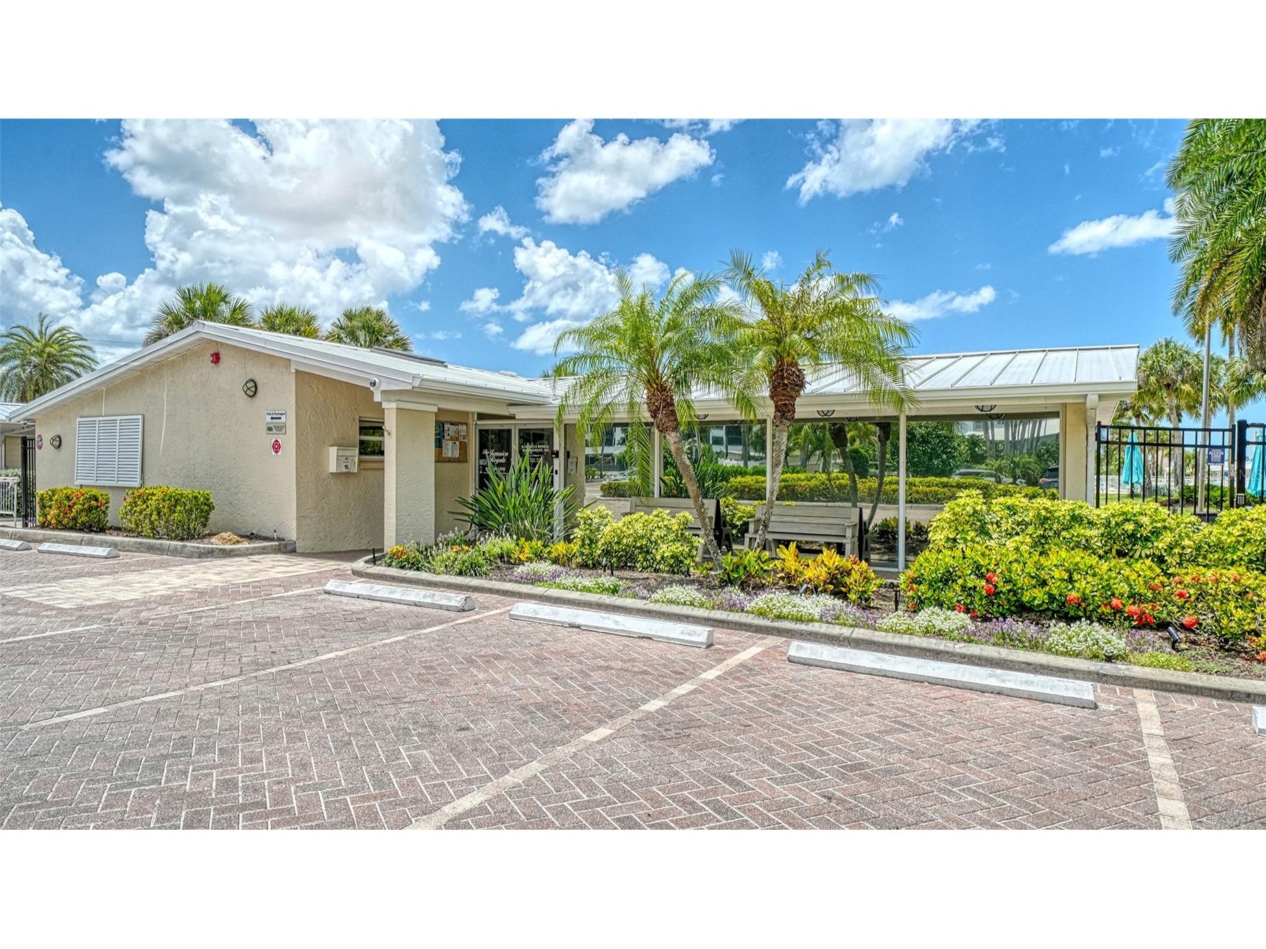5830 Midnight Pass Road #32 Sarasota FL 34242 A4694962 image20