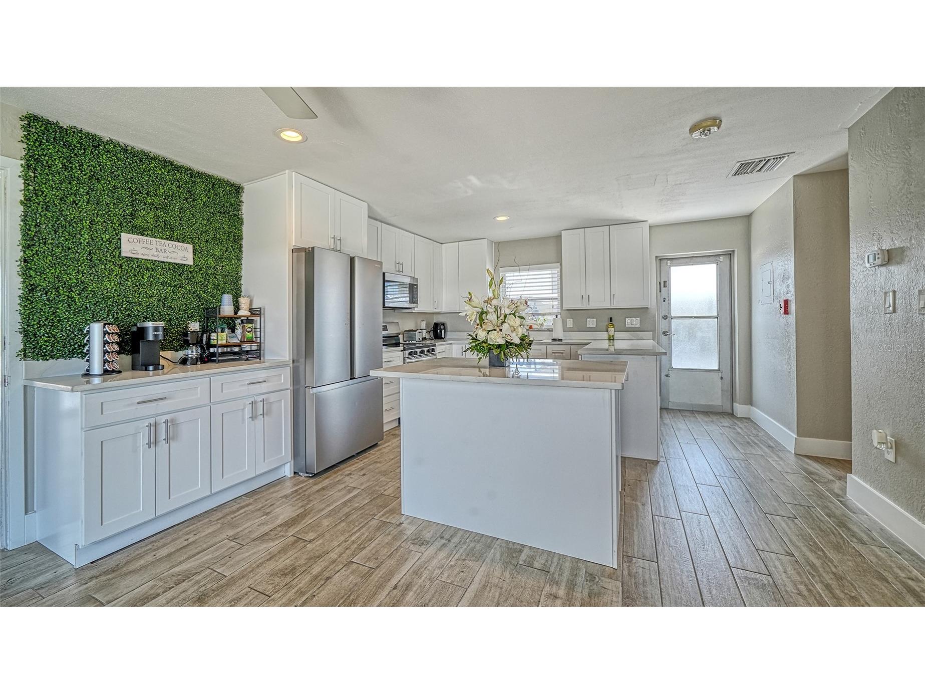 5830 Midnight Pass Road #32 Sarasota FL 34242 A4694962 image23