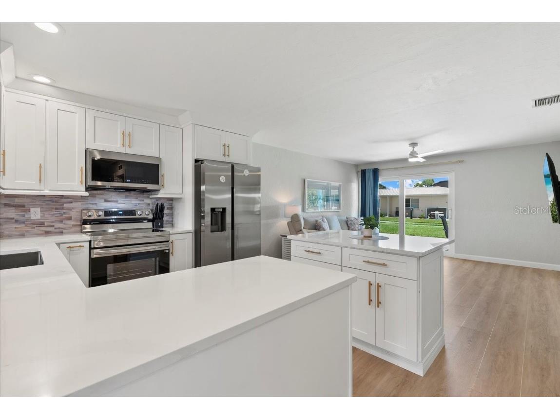 5830 Midnight Pass Road #46 Sarasota FL 34242 A4661447 image2