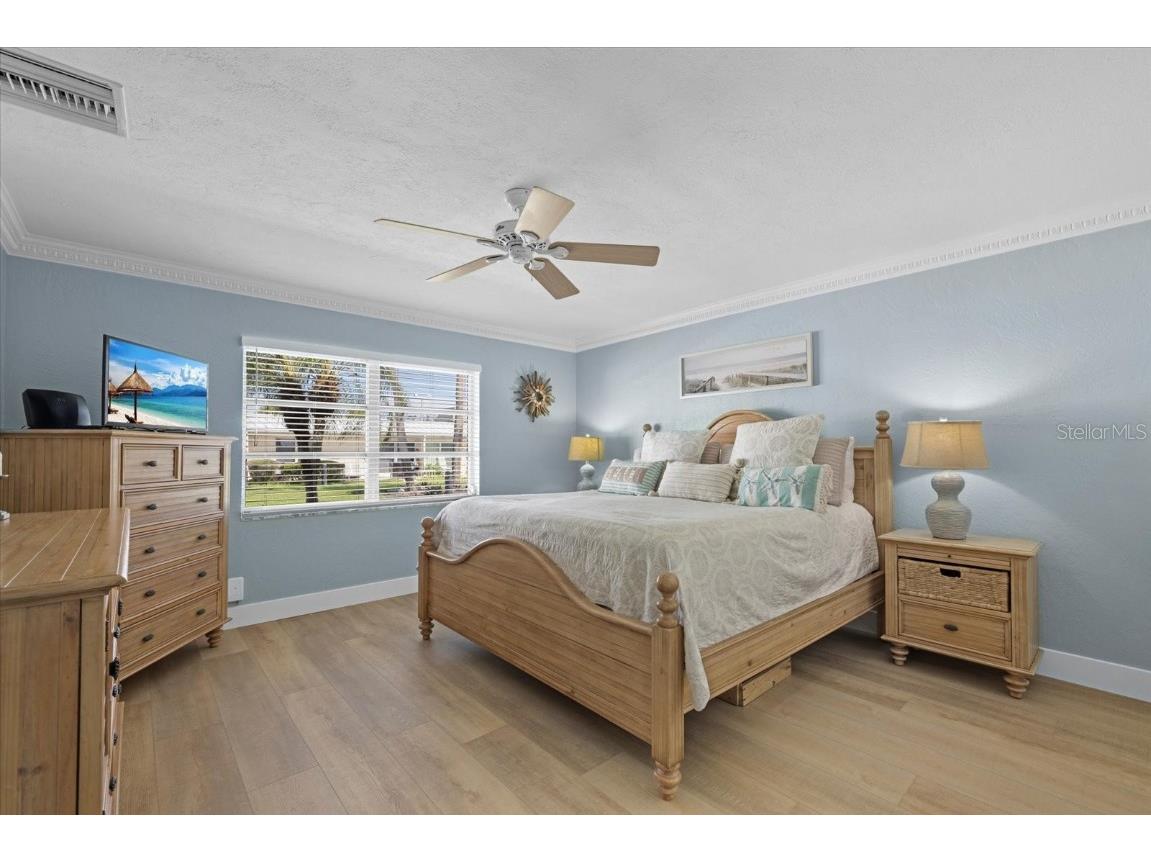 5830 Midnight Pass Road #52 Sarasota FL 34242 A4664667 image10