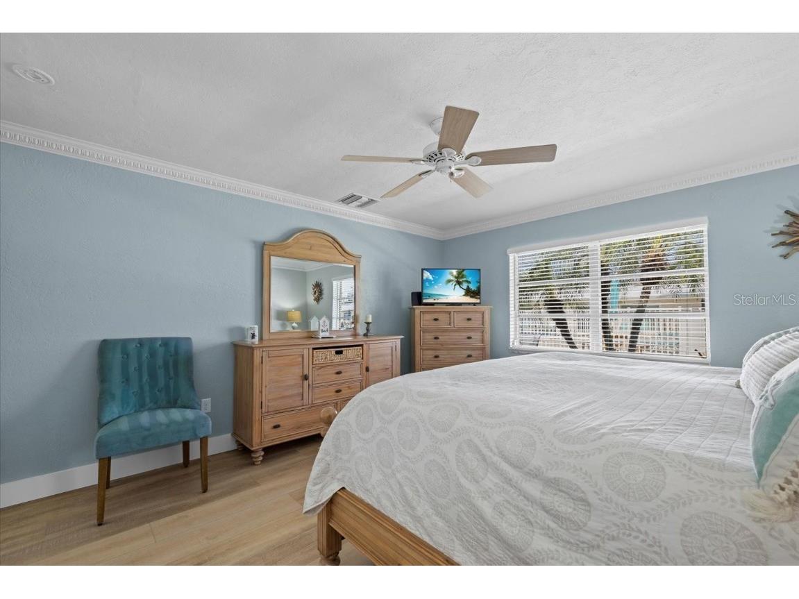 5830 Midnight Pass Road #52 Sarasota FL 34242 A4664667 image11