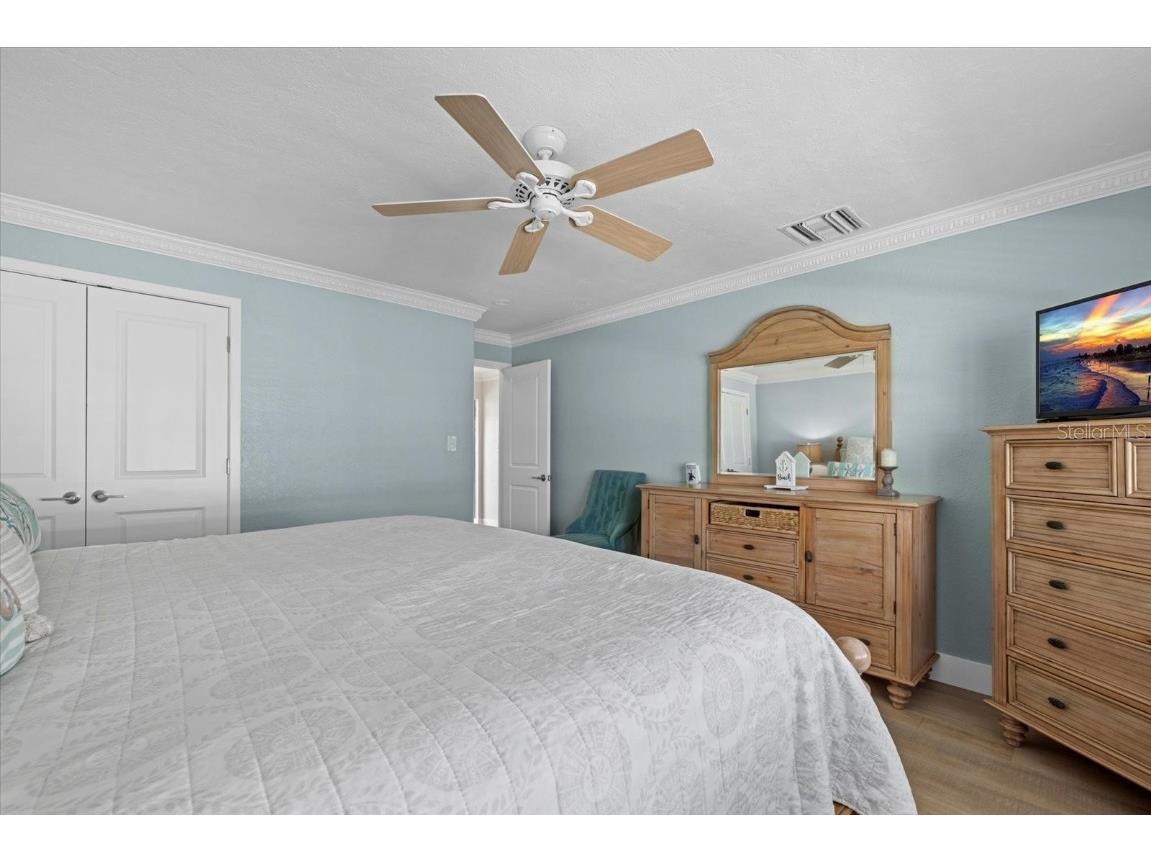 5830 Midnight Pass Road #52 Sarasota FL 34242 A4664667 image13