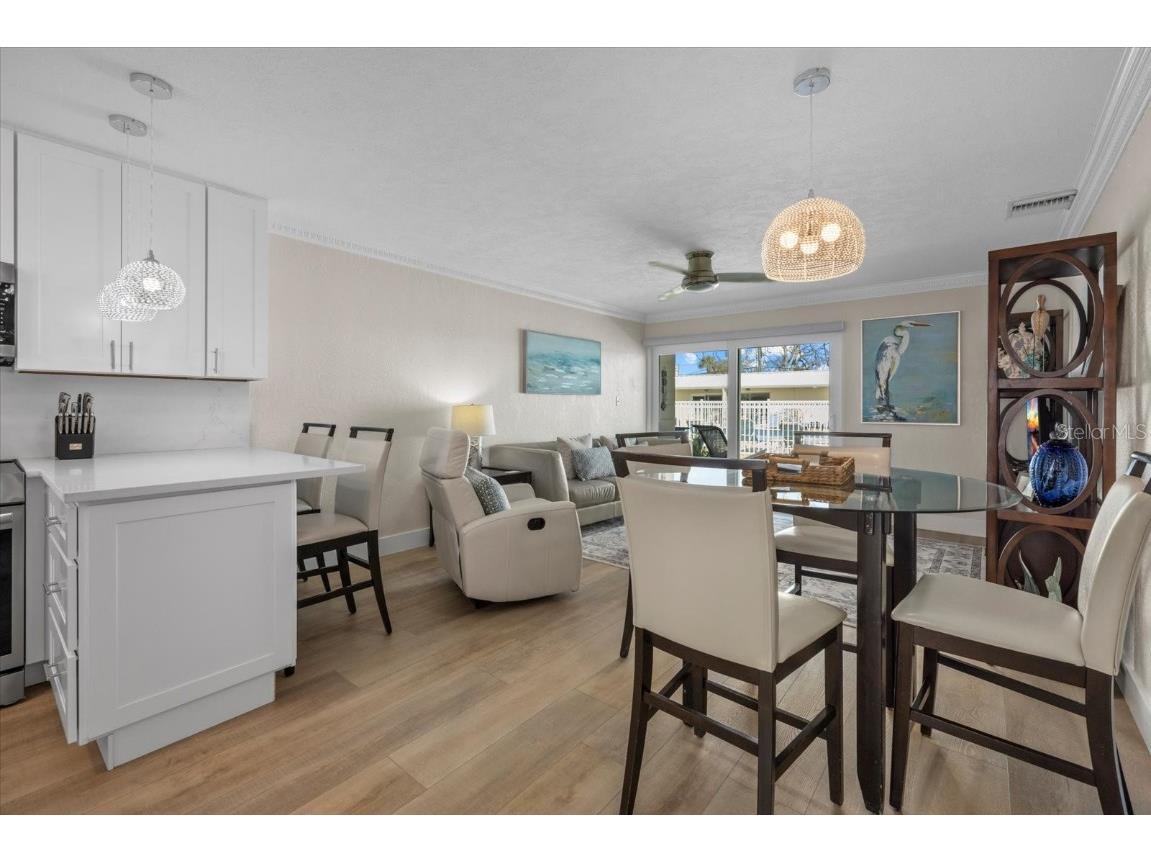 5830 Midnight Pass Road #52 Sarasota FL 34242 A4664667 image2