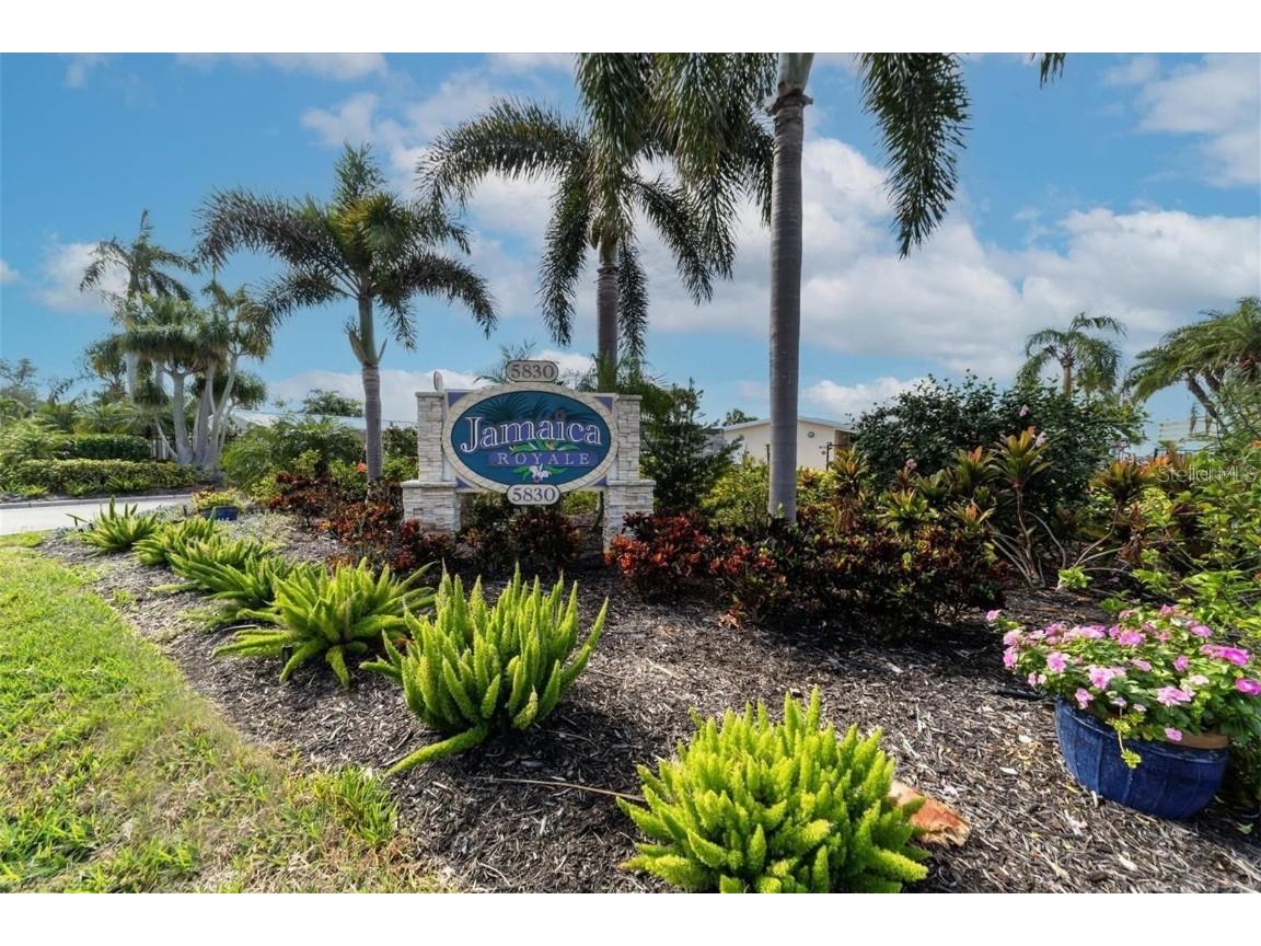 5830 Midnight Pass Road #54 Sarasota FL 34242 A4665342 image24