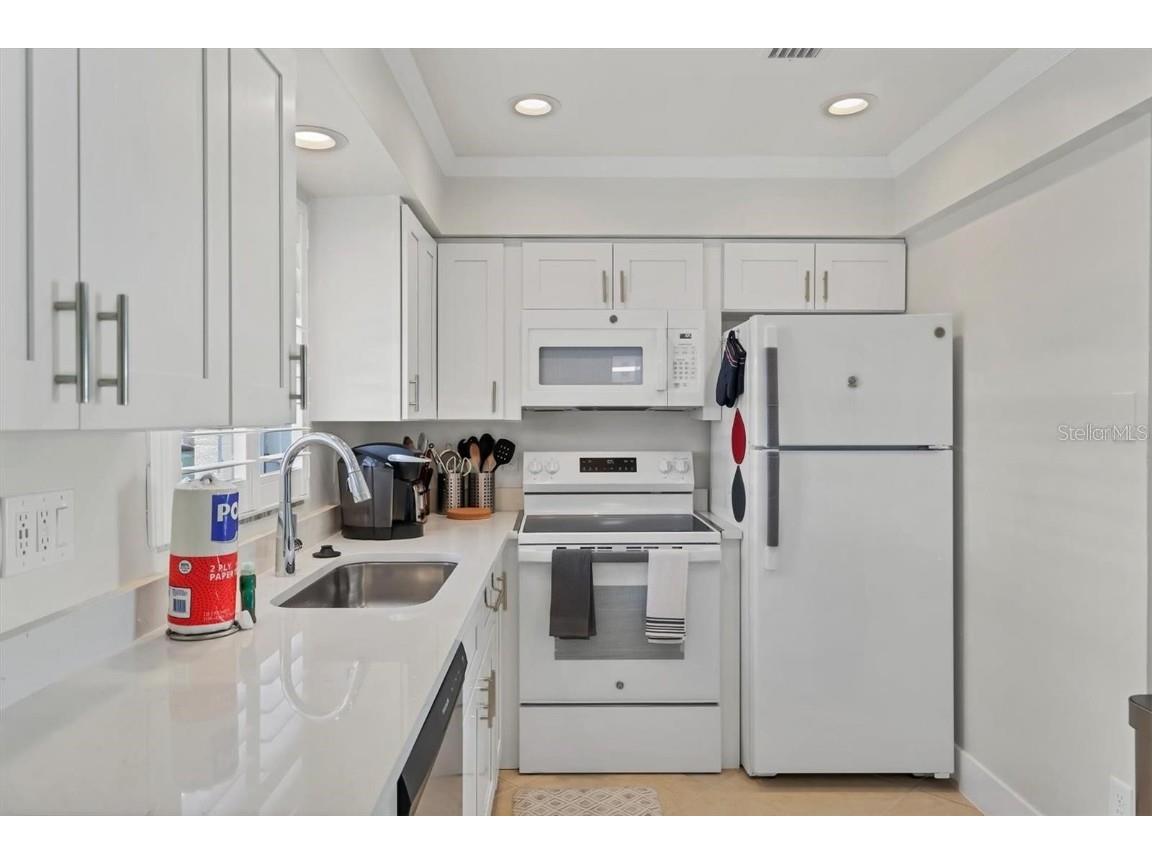 5830 Midnight Pass Road #54 Sarasota FL 34242 A4665342 image9