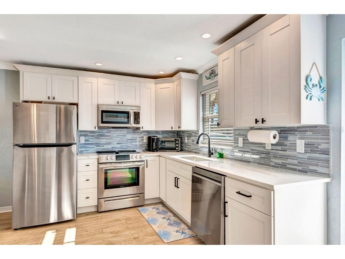 5830 Midnight Pass Road #61 Sarasota FL 34242 - GULF OF MEXICO A4672481 image8