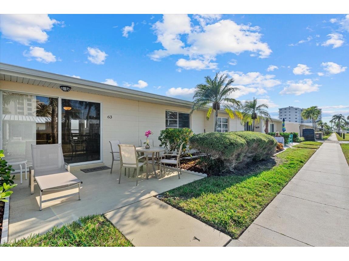 5830 Midnight Pass Road #63 Sarasota FL 34242 A4672897 image1