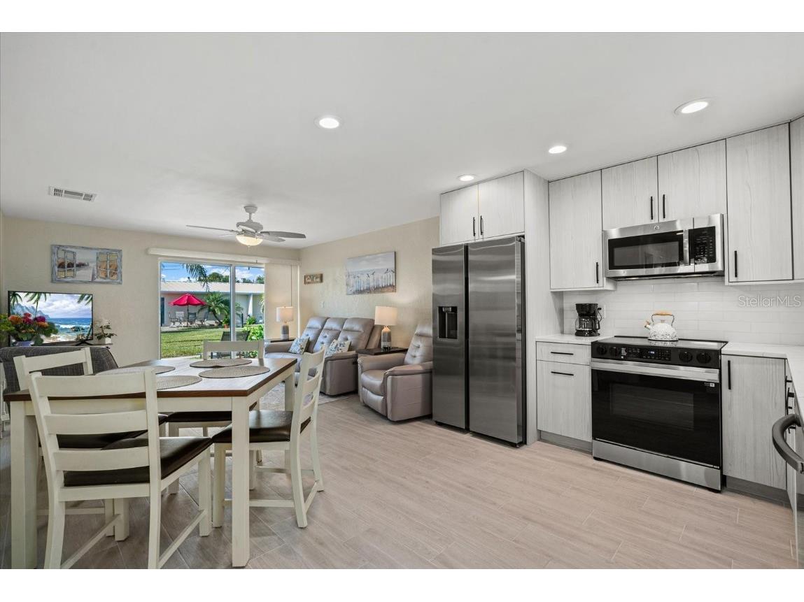 5830 Midnight Pass Road #63 Sarasota FL 34242 A4672897 image2