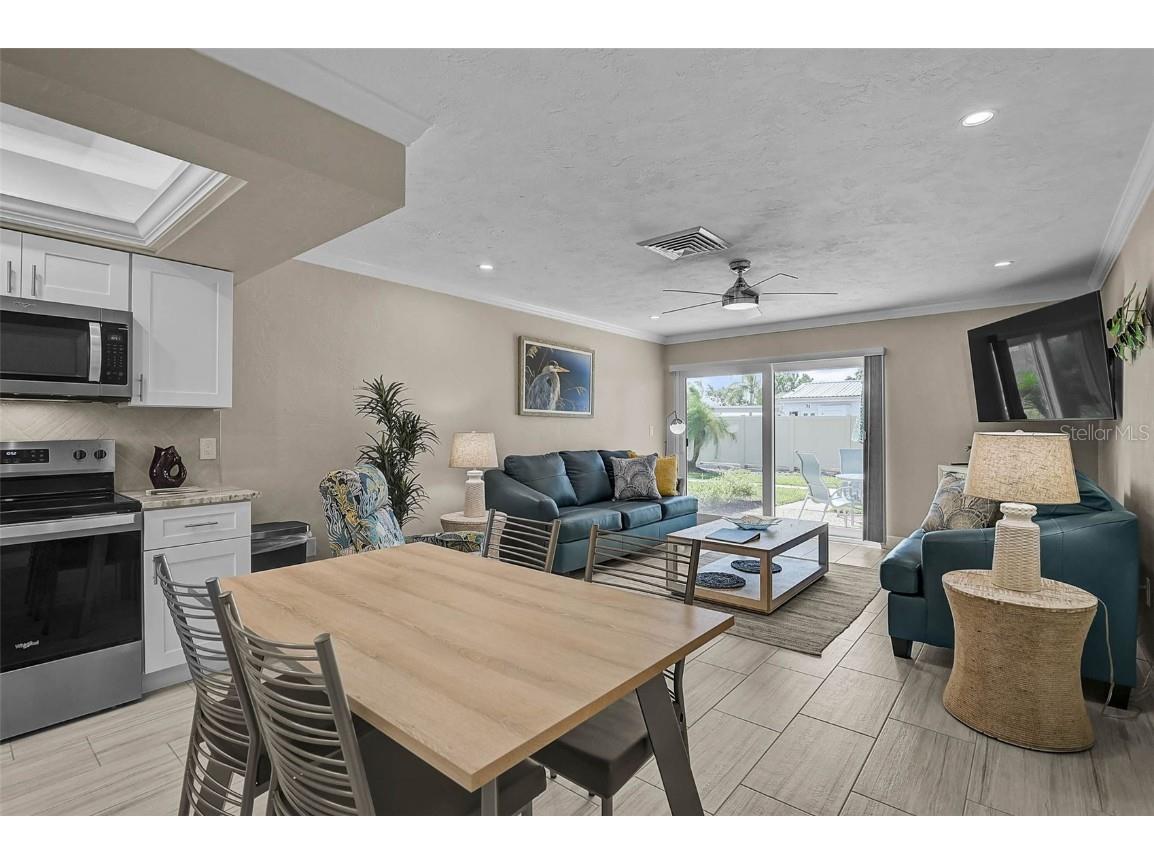 5830 Midnight Pass Road #89 Sarasota FL 34242 A4662656 image4