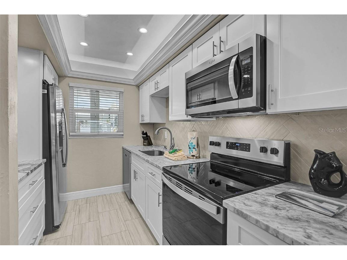 5830 Midnight Pass Road #89 Sarasota FL 34242 A4662656 image6