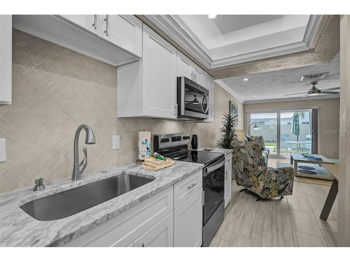 5830 Midnight Pass Road #89 Sarasota FL 34242 A4662656 image8