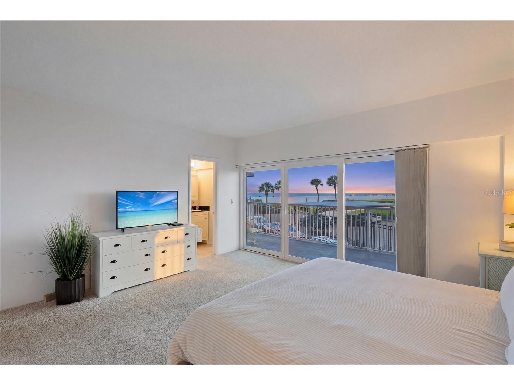 5830 Midnight Pass Road #T22 Sarasota FL 34242 A4689210 image4