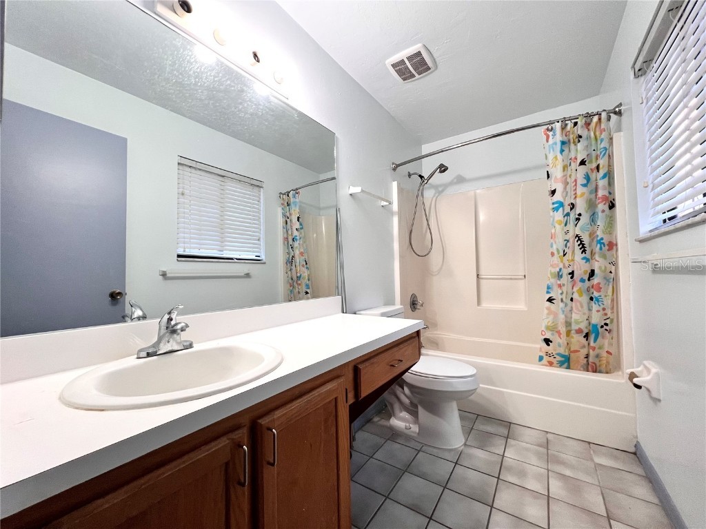 5830 SW 9th Place Gainesville FL 32607 GC530945 image10