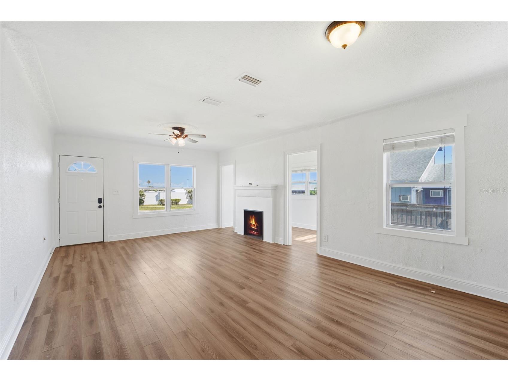 5831 43rd Street N Saint Petersburg FL 33714 TB8526226 image4