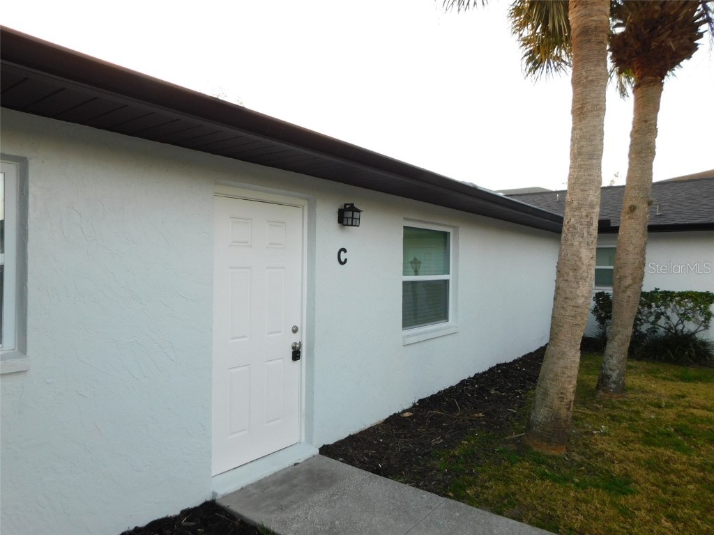 5831 Erin Lane S #C Saint Petersburg FL 33712 U8231418 image1