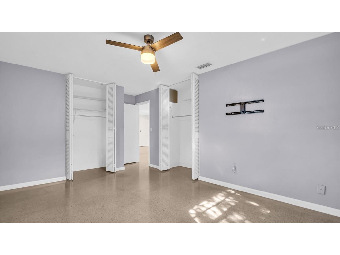 5831 Hillside Street Seminole FL 33772 TB8454391 image12