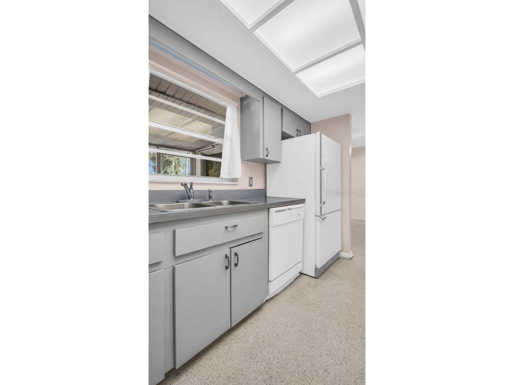 5831 Hillside Street Seminole FL 33772 TB8454391 image22