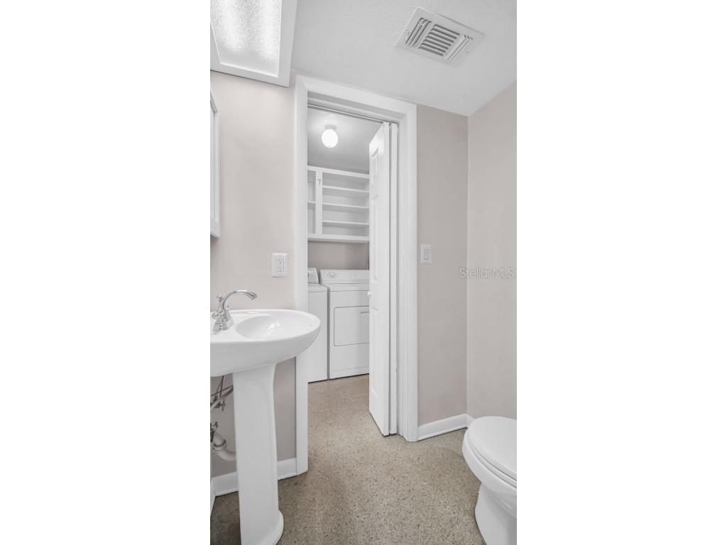 5831 Hillside Street Seminole FL 33772 TB8454391 image26