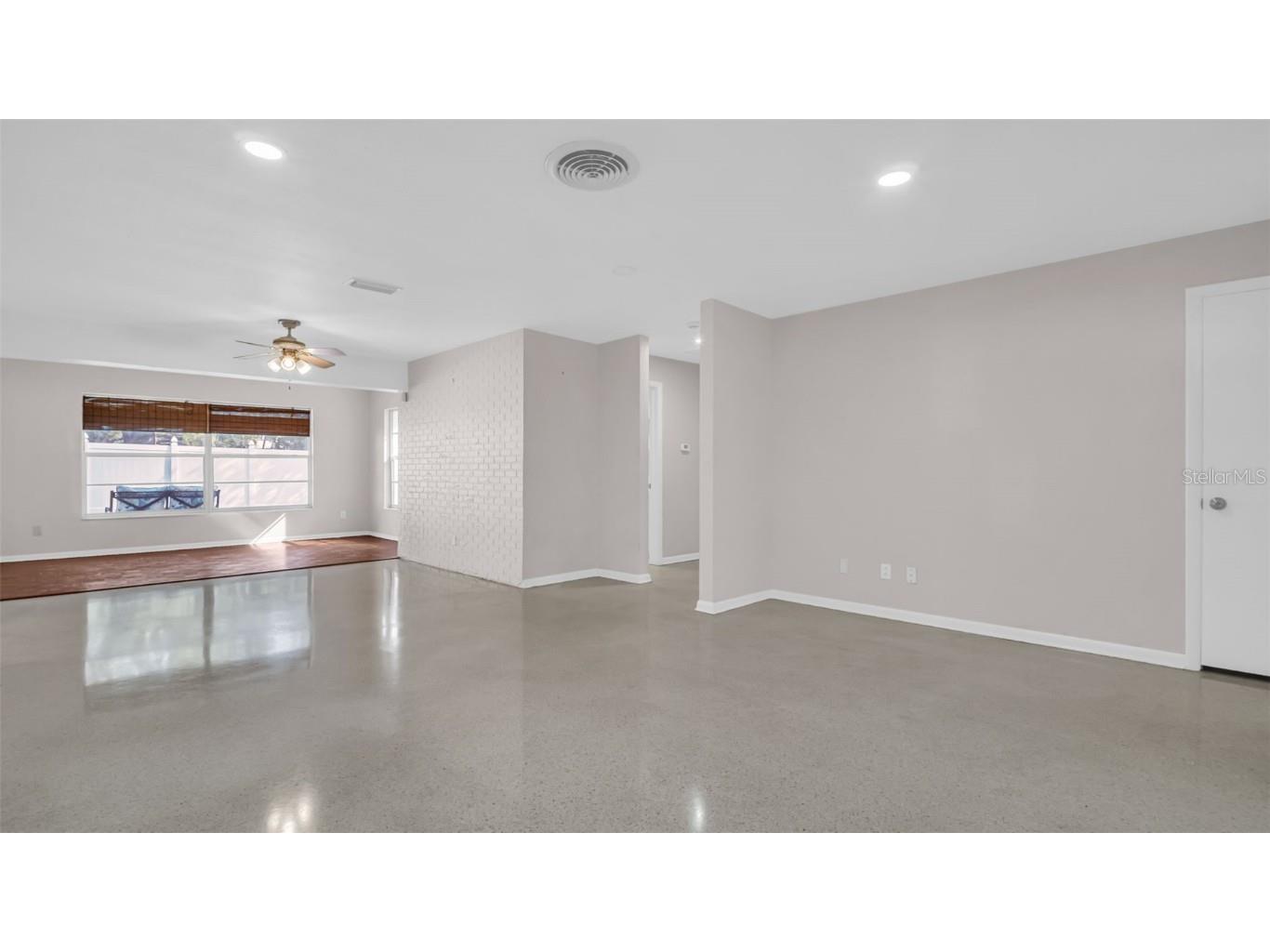 5831 Hillside Street Seminole FL 33772 TB8454391 image6