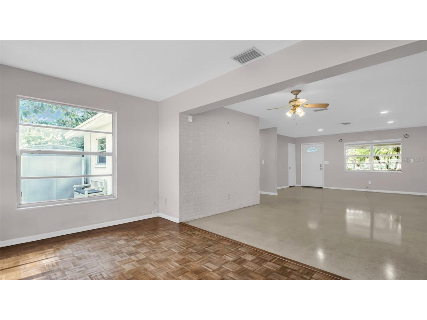 5831 Hillside Street Seminole FL 33772 TB8454391 image8