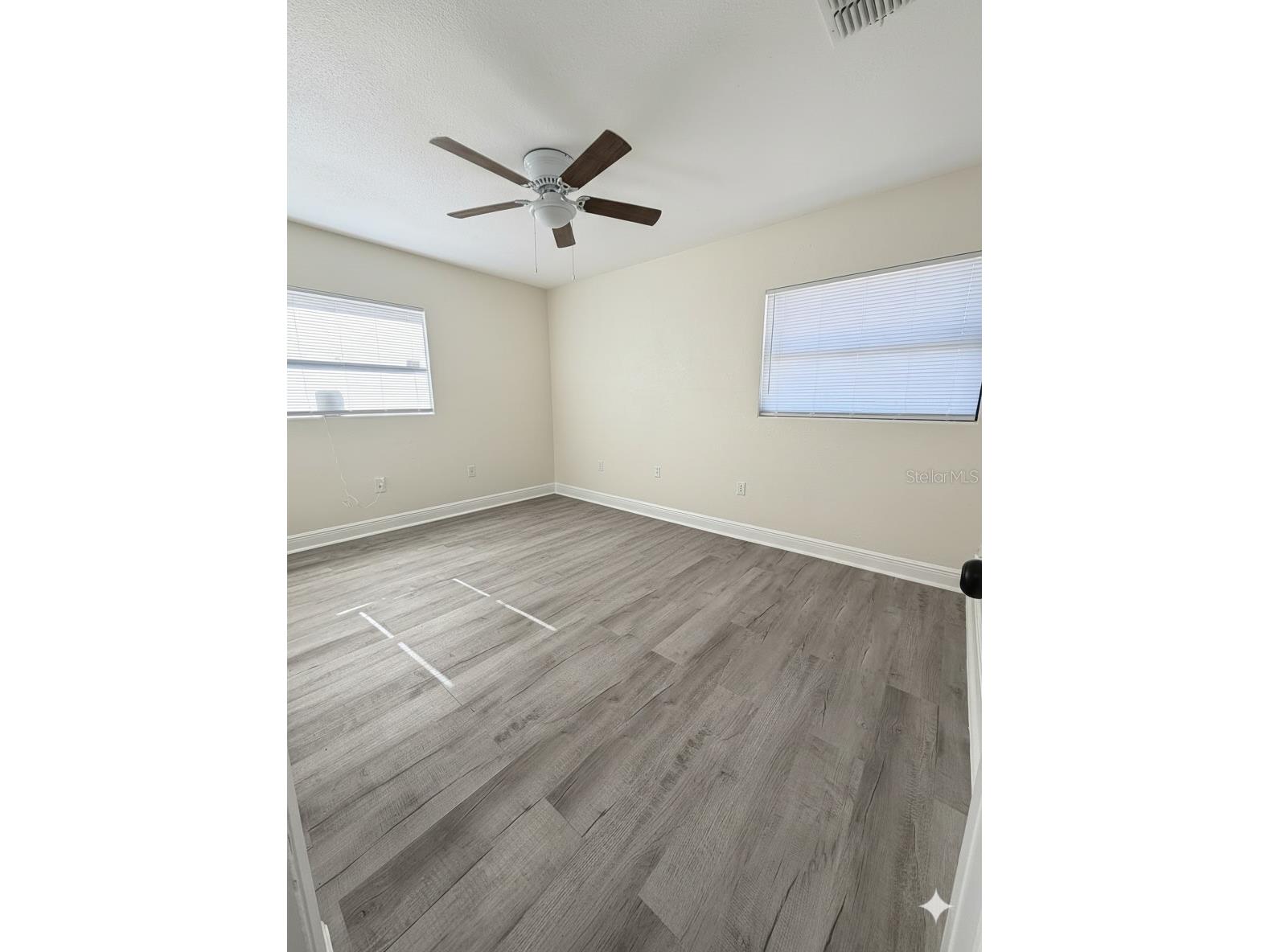 5831 Hornet Drive Orlando FL 32808 O6378927 image13