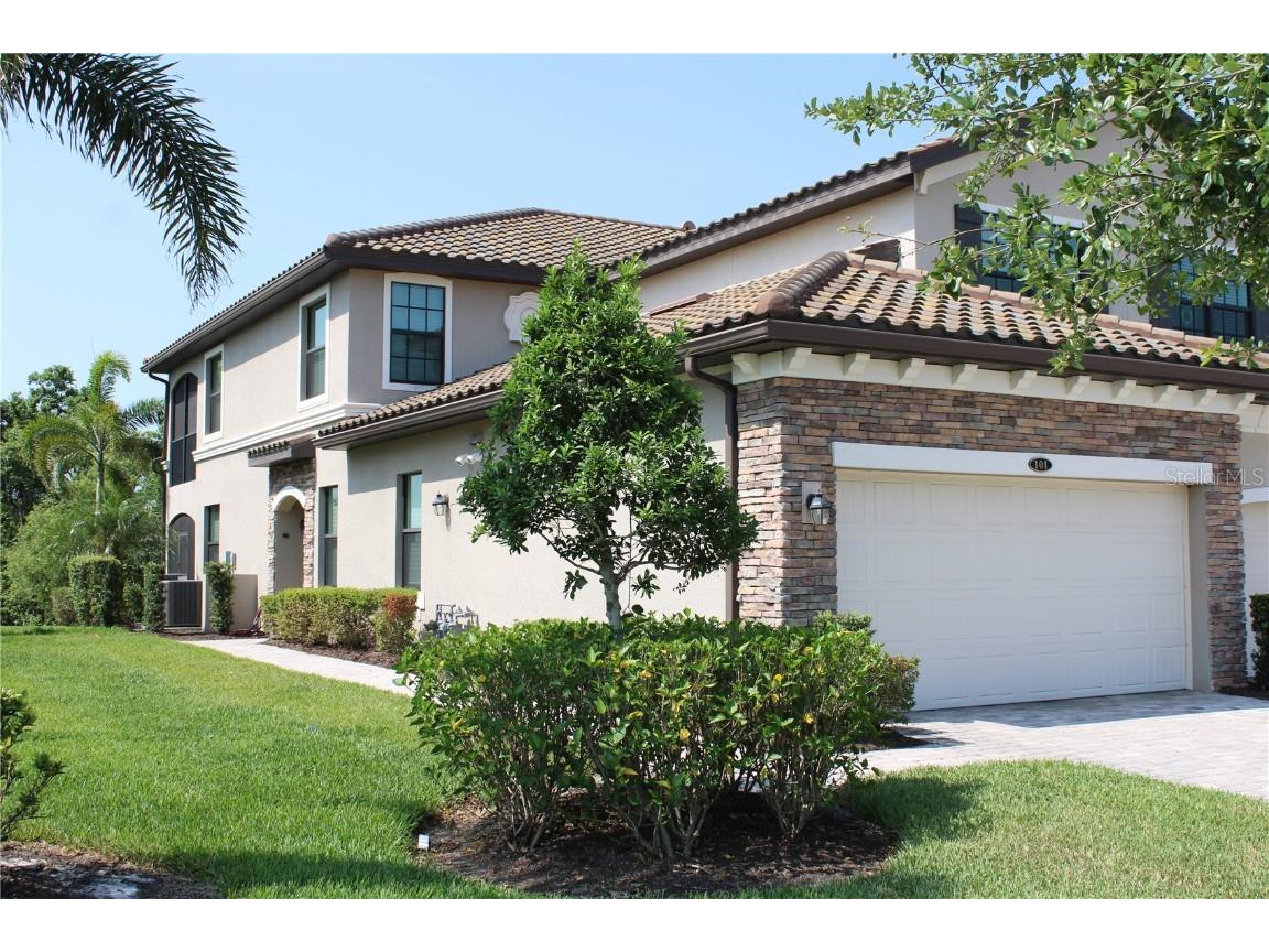 5831 Wake Forest Run #101 Bradenton FL 34211 A4568749 image1