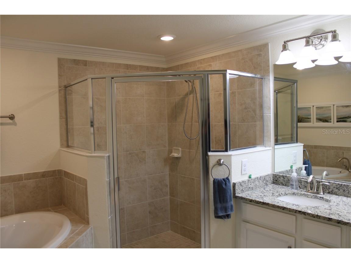 5831 Wake Forest Run #101 Bradenton FL 34211 A4568749 image20