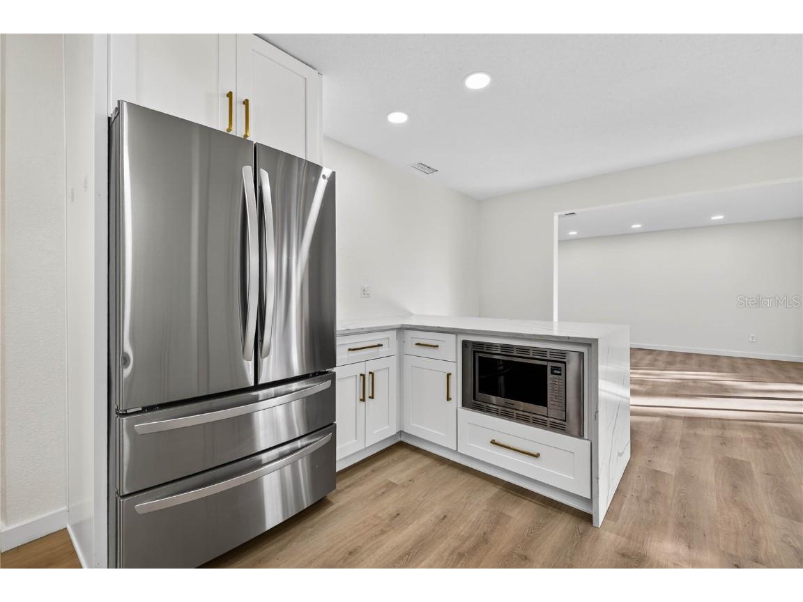 5833 25th Street S Saint Petersburg FL 33712 TB8448263 image10