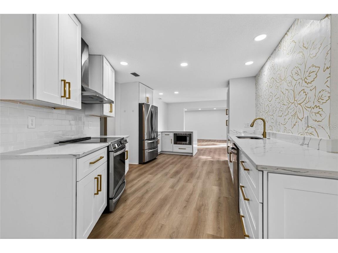 5833 25th Street S Saint Petersburg FL 33712 TB8448263 image13