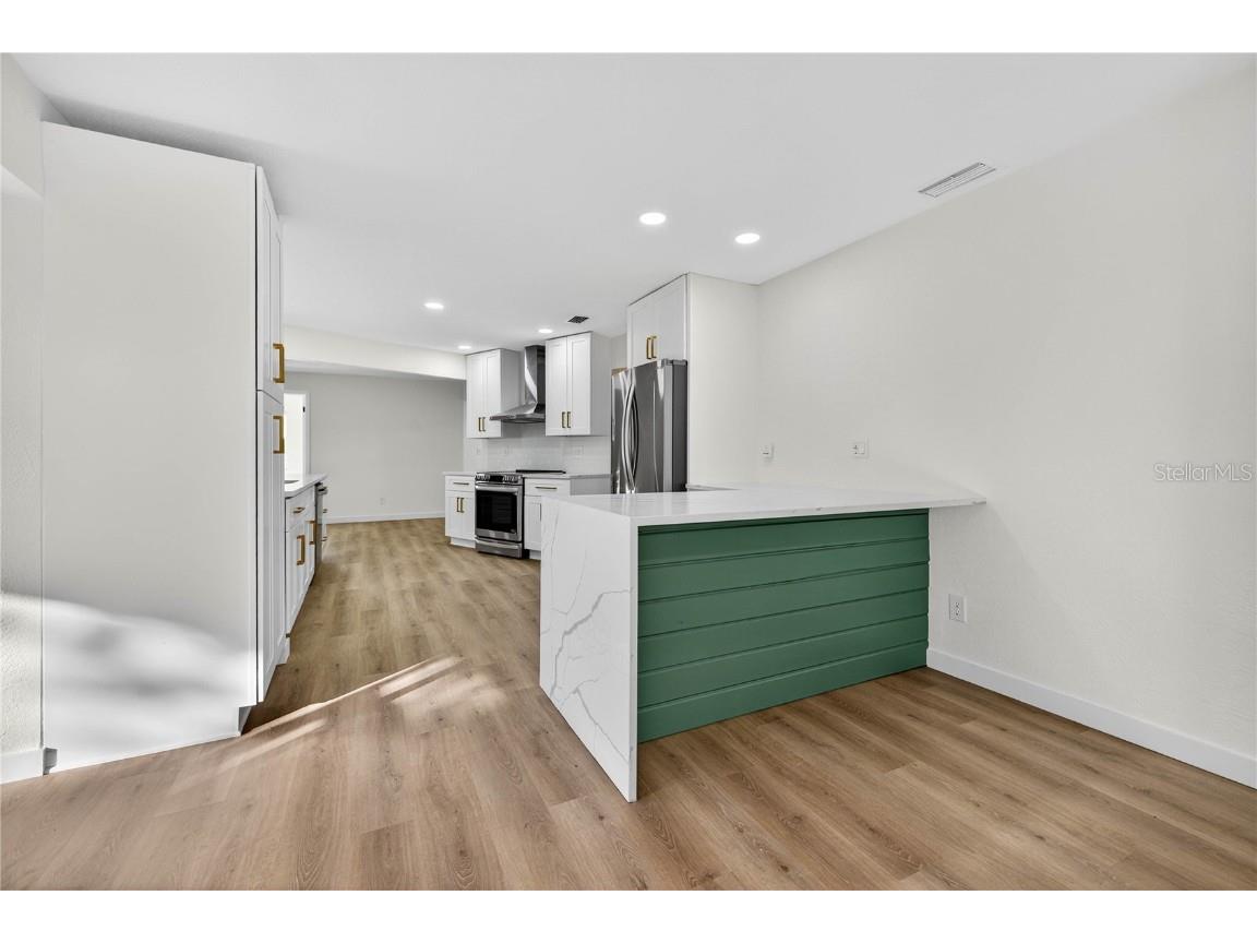 5833 25th Street S Saint Petersburg FL 33712 TB8448263 image16