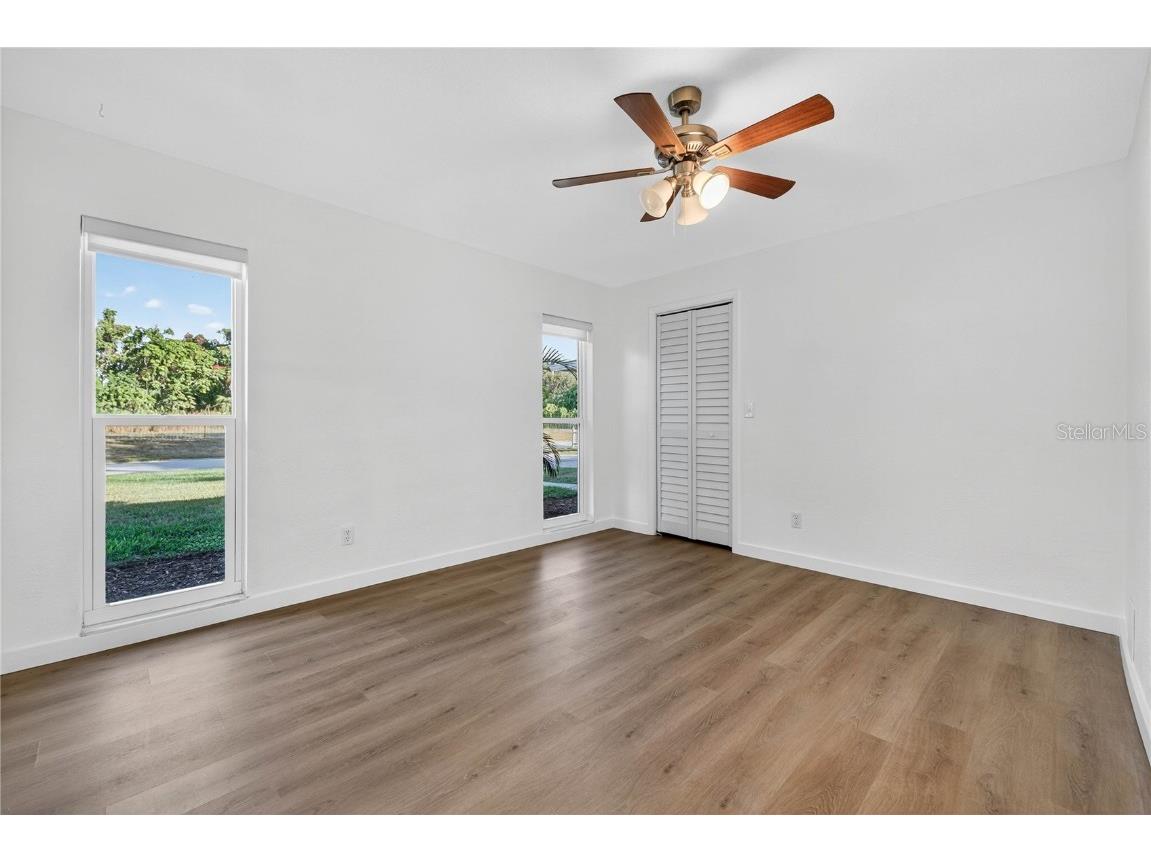 5833 25th Street S Saint Petersburg FL 33712 TB8448263 image18