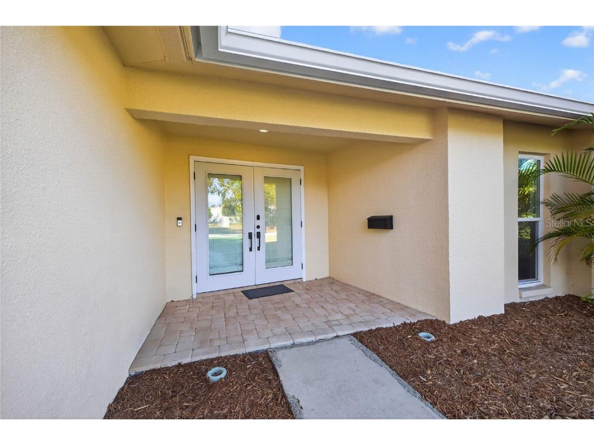 5833 25th Street S Saint Petersburg FL 33712 TB8448263 image2