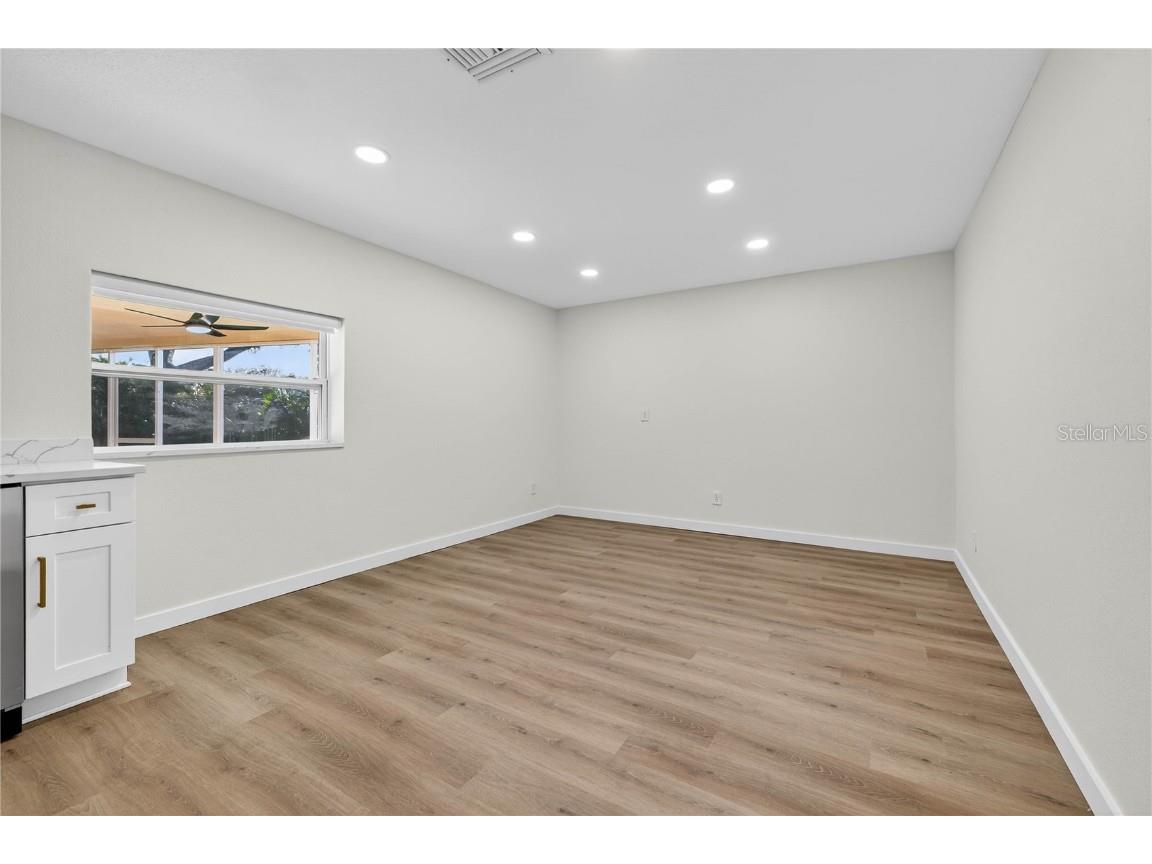 5833 25th Street S Saint Petersburg FL 33712 TB8448263 image22