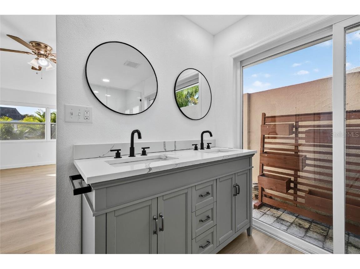 5833 25th Street S Saint Petersburg FL 33712 TB8448263 image23