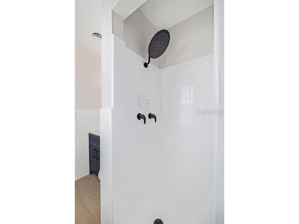 5833 Holmes Drive Orlando FL 32808 O6364753 image10