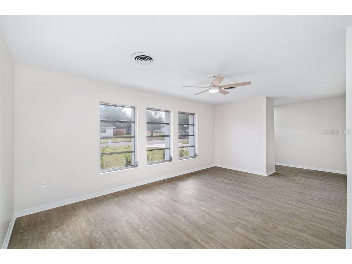 5833 Holmes Drive Orlando FL 32808 O6364753 image3