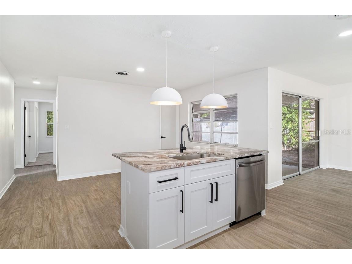 5833 Holmes Drive Orlando FL 32808 O6364753 image7