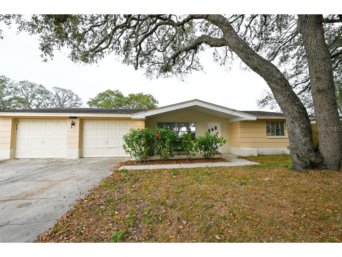5833 Melaleuca Drive Holiday FL 34690 W7860366 image1