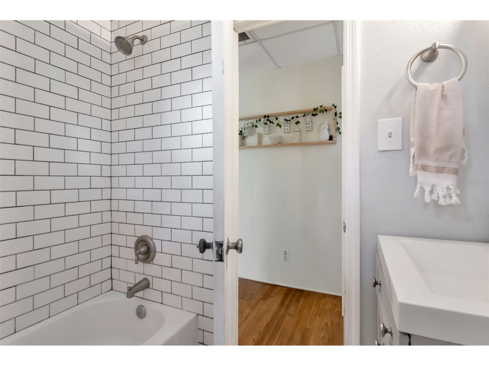 5834 Montana Avenue New Port Richey FL 34652 GC538316 image14